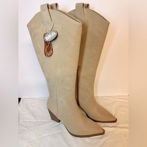 MIA Tex Tall Cowgirl Boots Tan Suede Size 9 Magnolia Boutique